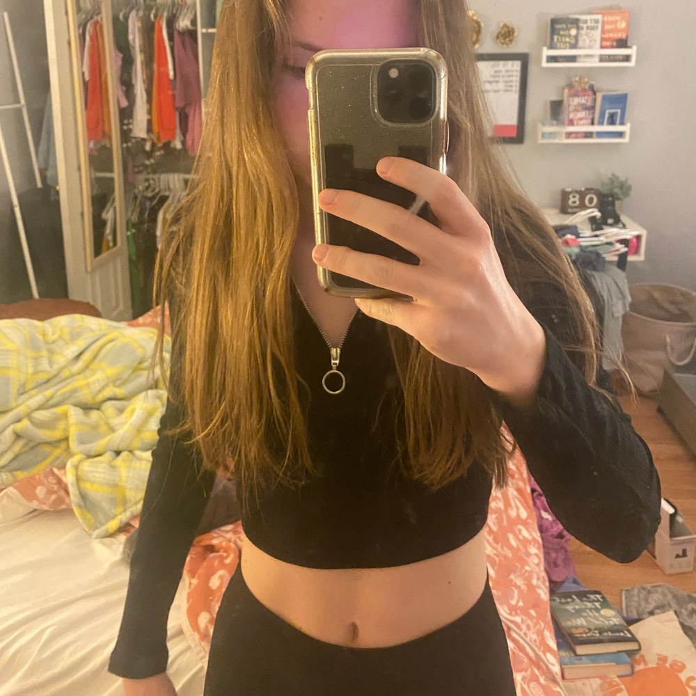 Black Cropped Quarter Zip